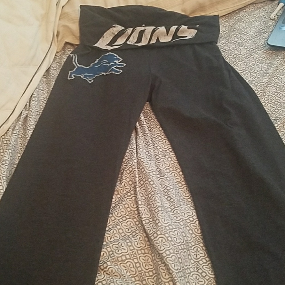 Detroit Lions yoga pants